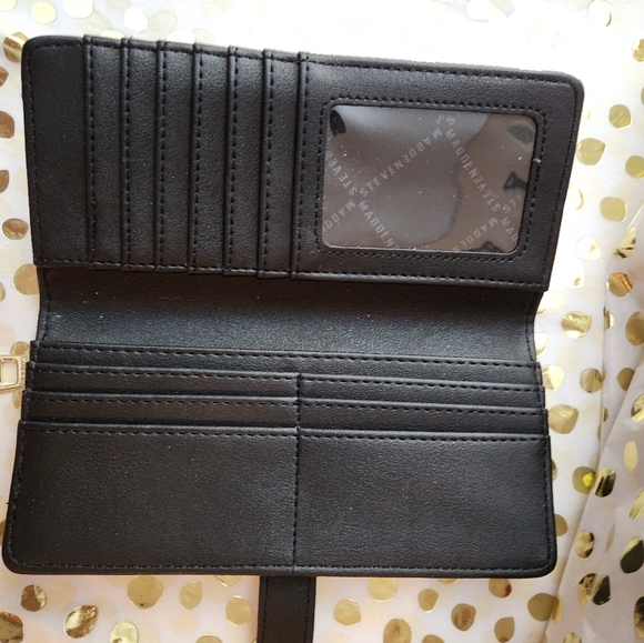Wallet - Picture 2 of 3